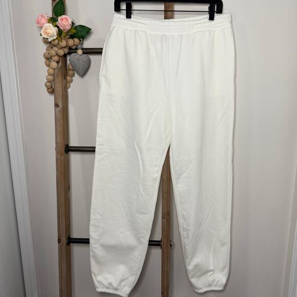 Beyond Yoga Luxe Fleece Cream Sweatpants Size Medium - Picture 1 of 9